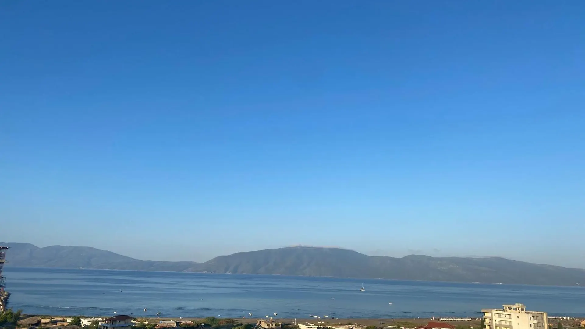 Vlorë Penthouse With Seaveiw 아파트