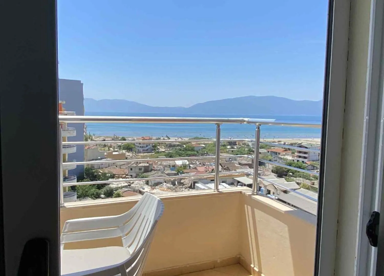 Vlorë Penthouse With Seaveiw 아파트